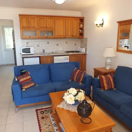 Nicholas Gate 4 *